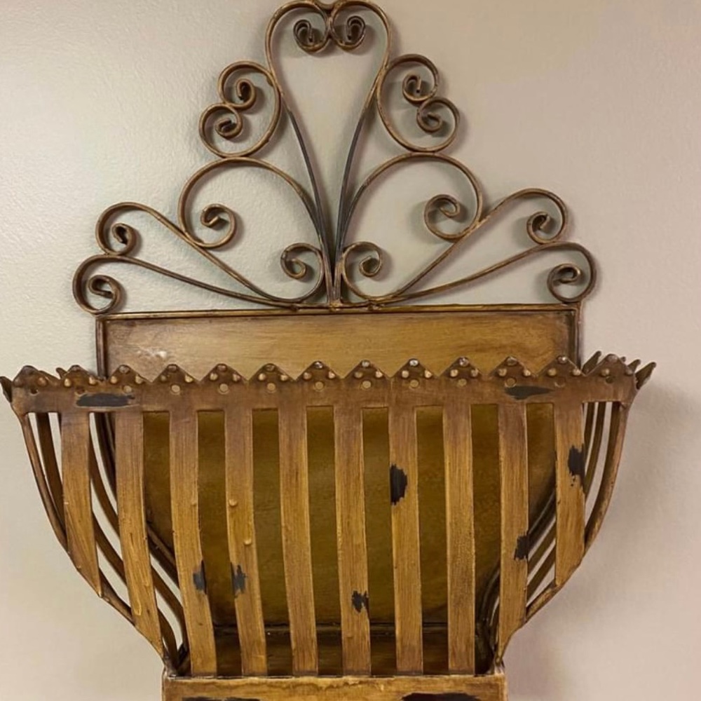 SLAH Franciscan Basket Distressed Metal New in Box